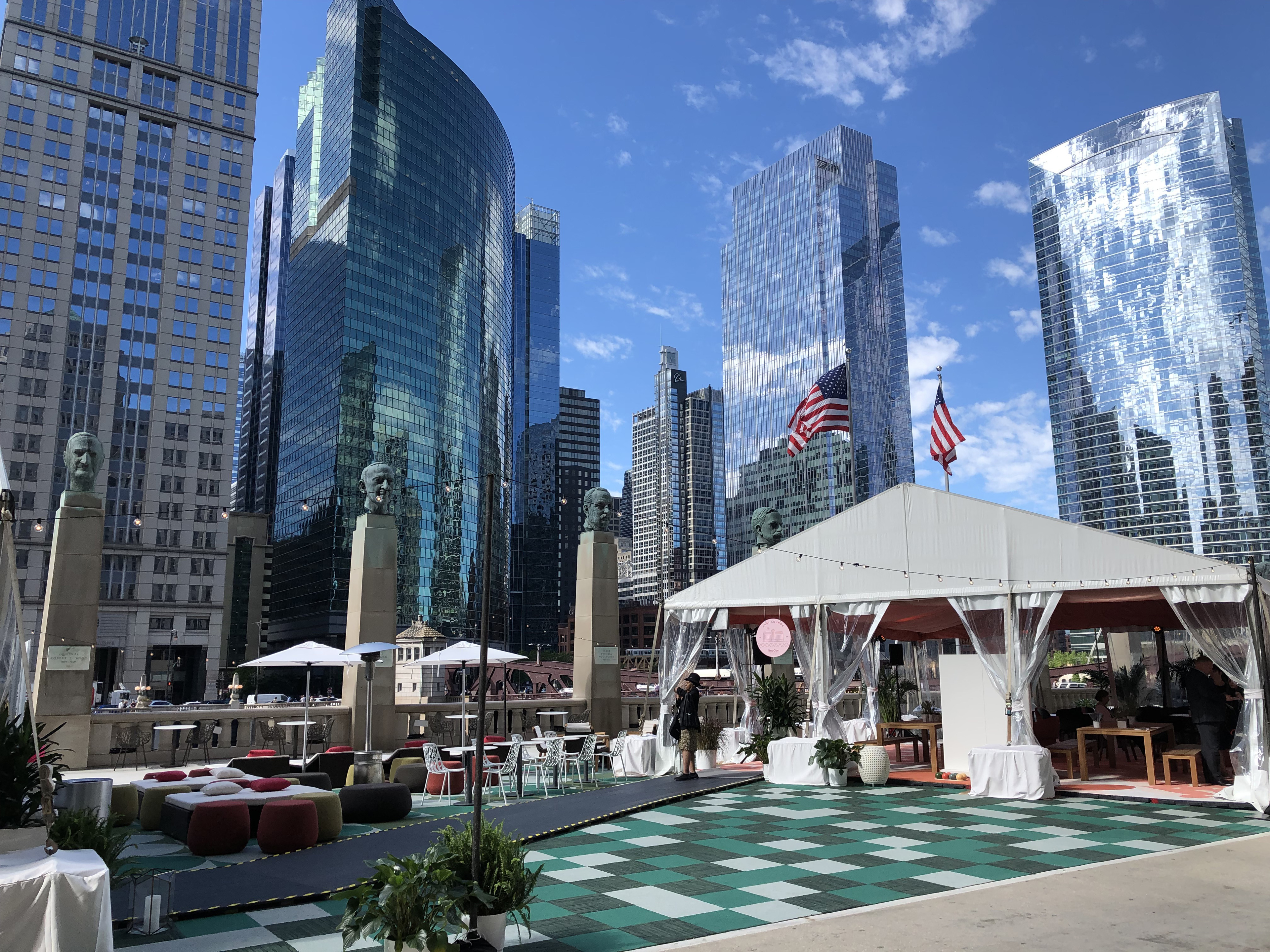 NeoCon Plaza 2019
