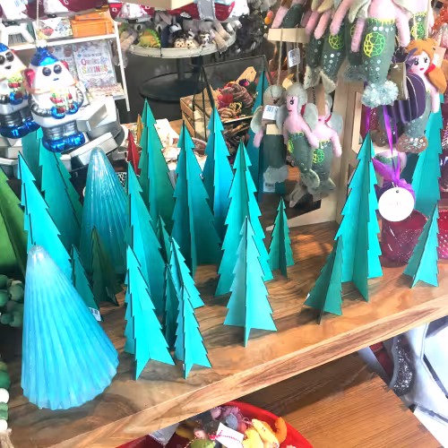 FelizModern_trees